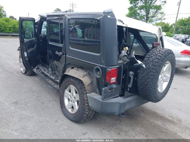 1C4BJWDG1GL288118 Jeep Wrangler Unlimited Sport