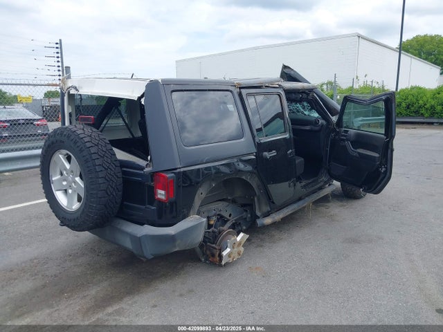 1C4BJWDG1GL288118 Jeep Wrangler Unlimited Sport