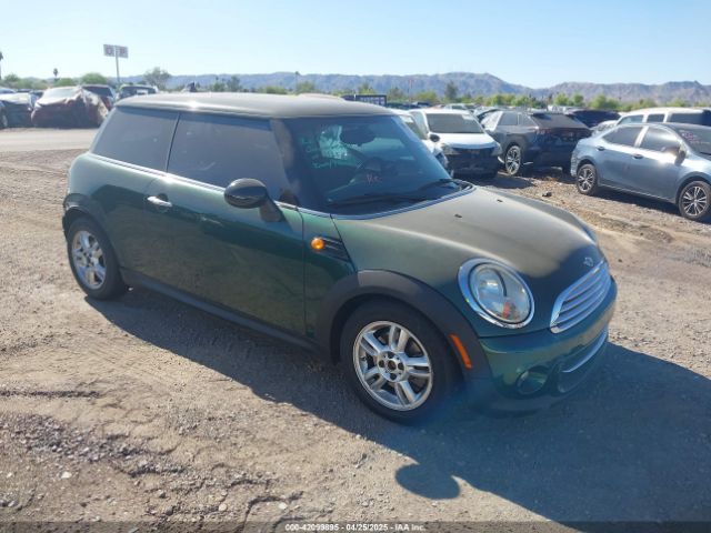 2011 MINI COOPER WMWSU3C53BT096033 Photo 0