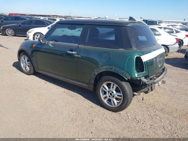 2011 MINI COOPER WMWSU3C53BT096033 Photo 2