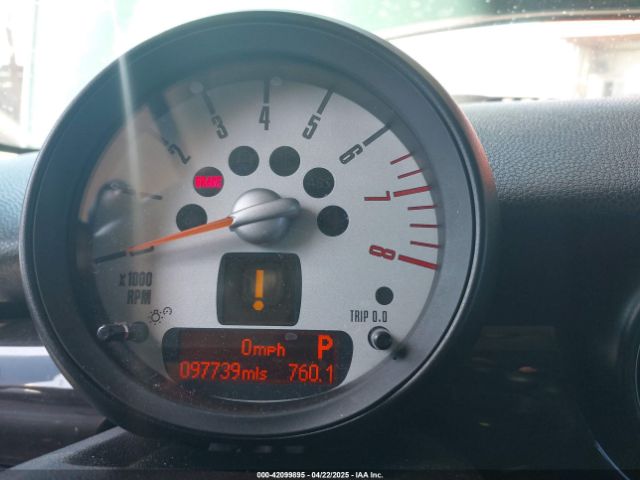 2011 MINI COOPER WMWSU3C53BT096033 Photo 6