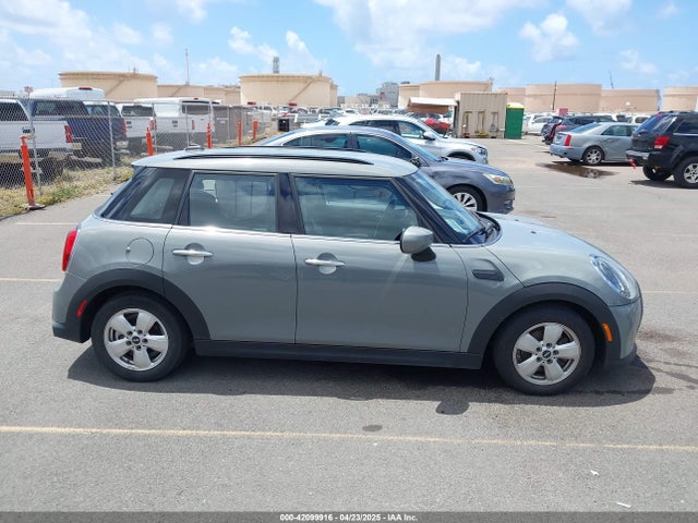 WMW33DK0XN2P59935 Mini Hardtop