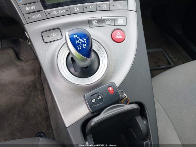 JTDKN3DU7F0483715 Toyota Prius Two