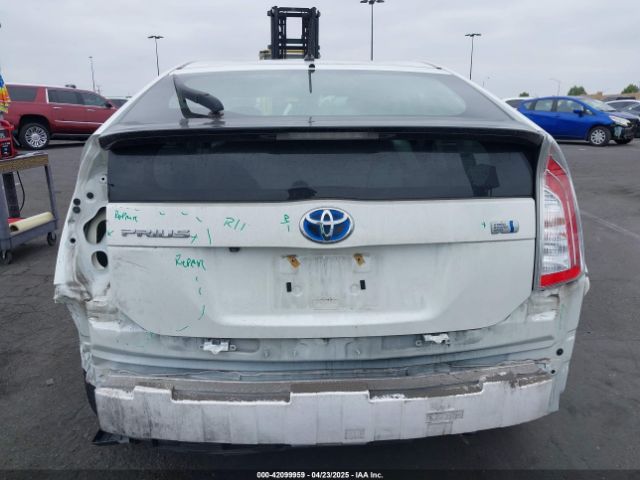JTDKN3DU7F0483715 Toyota Prius Two