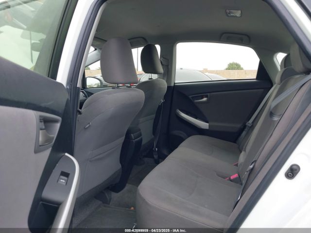 JTDKN3DU7F0483715 Toyota Prius Two