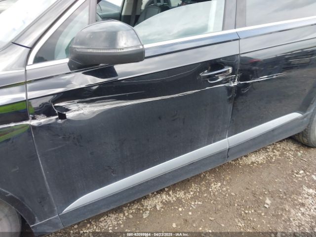 WA1LHAF73HD046288 Audi Q7 2.0t Premium