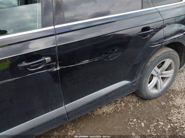 WA1LHAF73HD046288 Audi Q7 2.0t Premium