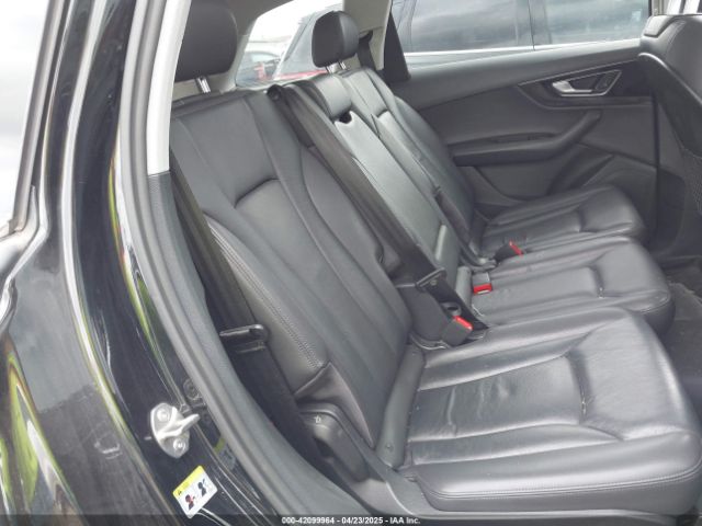 WA1LHAF73HD046288 Audi Q7 2.0t Premium