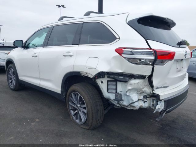 5TDKZRFH6KS350958 Toyota Highlander Xle