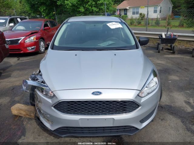 1FADP3E21HL241557 Ford FOCUS S