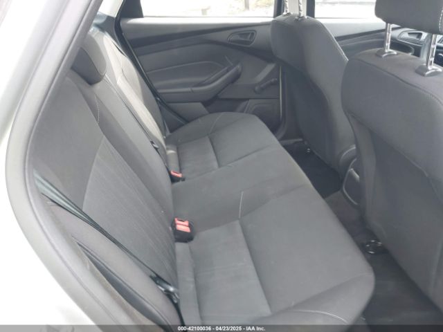 1FADP3E21HL241557 Ford FOCUS S