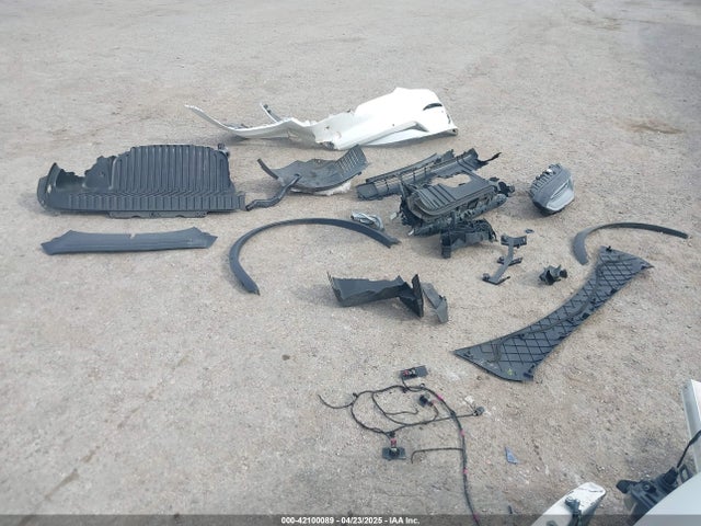 Tesla 2021 2021 5YJXCBE51MF326418 Image 11