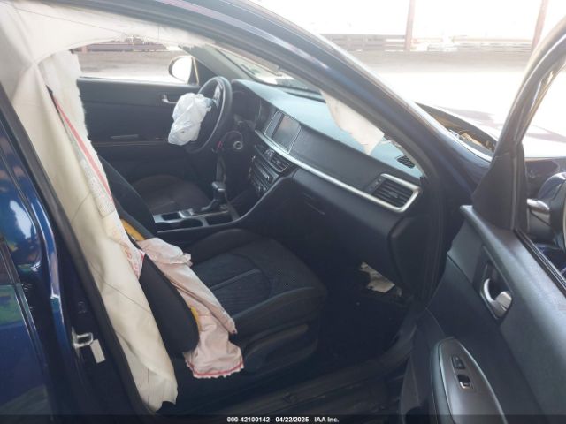 5XXGT4L39KG304318 KIA Optima Lx
