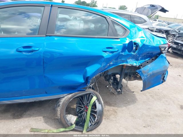 3KPF44AC7PE594442 KIA FORTE GT