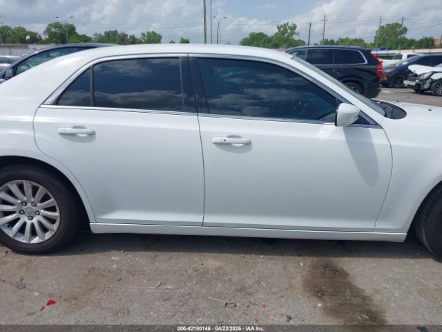 2C3CCAAG9EH381022 Chrysler 300