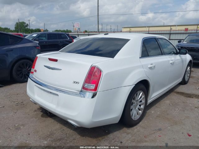 2C3CCAAG9EH381022 Chrysler 300