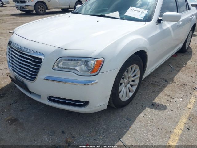 2C3CCAAG9EH381022 Chrysler 300