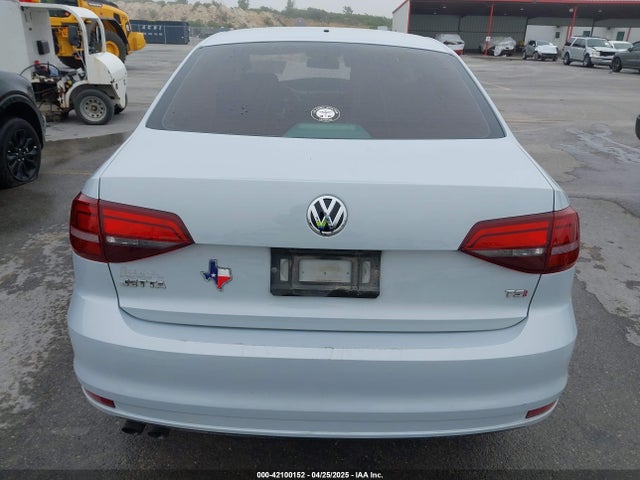 3VW167AJXHM381008 Volkswagen Jetta 1.4t S