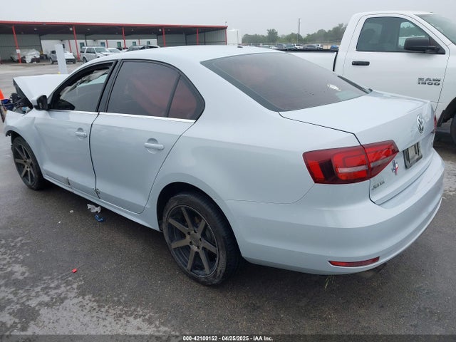 3VW167AJXHM381008 Volkswagen Jetta 1.4t S