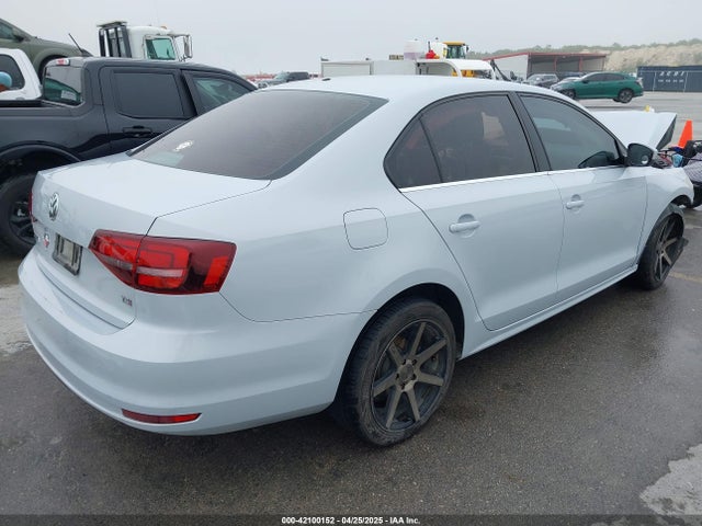 3VW167AJXHM381008 Volkswagen Jetta 1.4t S