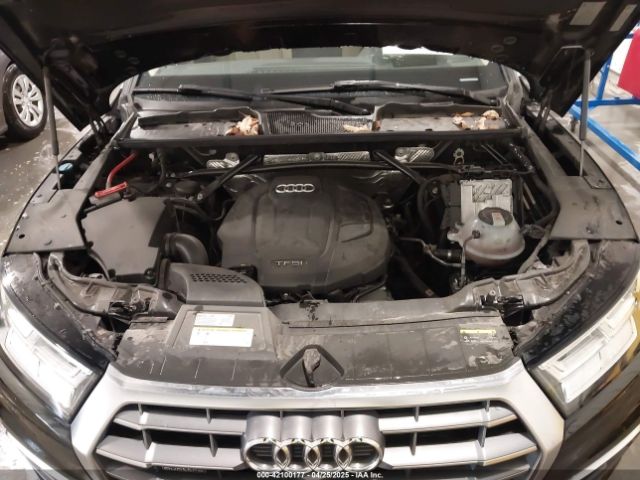 WA1CNAFY8J2144431 Audi Q5 2.0t Premium/2.0t Tech Premium