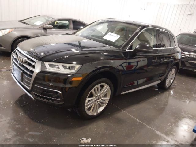 WA1CNAFY8J2144431 Audi Q5 2.0t Premium/2.0t Tech Premium