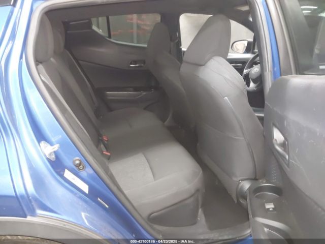 NMTKHMBXXJR016920 Toyota C-hr Xle Premium