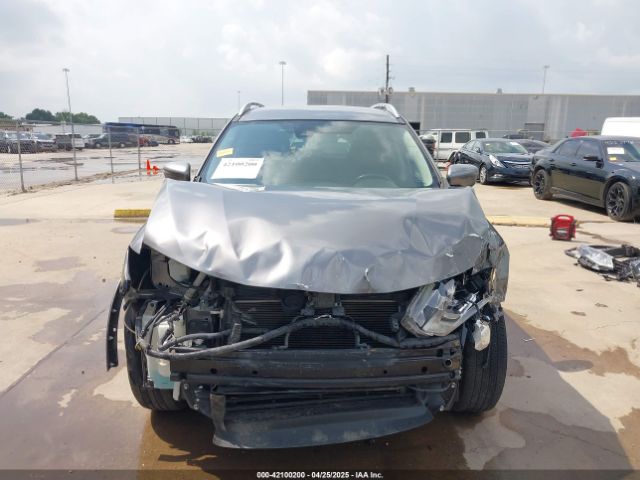 KNMAT2MT8LP510300 Nissan Rogue Sv Fwd