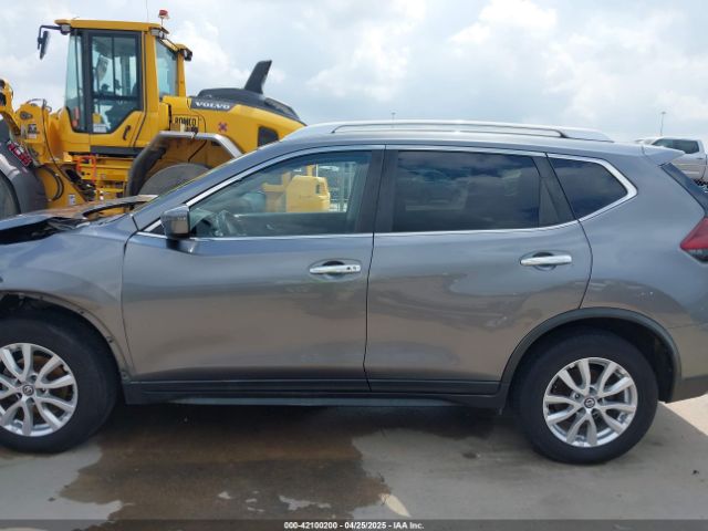 KNMAT2MT8LP510300 Nissan Rogue Sv Fwd