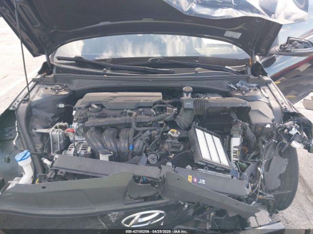 5NPLN4AG1NH067590 Hyundai ELANTRA SEL