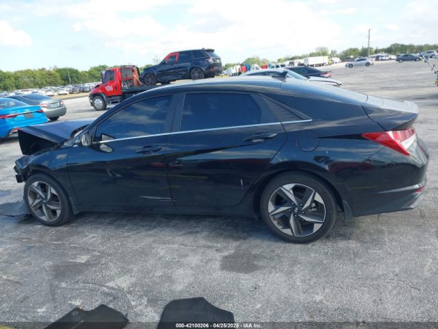 5NPLN4AG1NH067590 Hyundai ELANTRA SEL