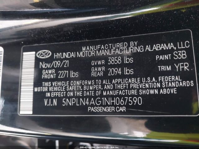 5NPLN4AG1NH067590 Hyundai ELANTRA SEL