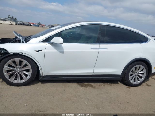 5YJXCDE26LF238982 Tesla Model X Long Range Dual Motor All-wheel Drive/long Range Plus Dual Motor All-wheel Drive