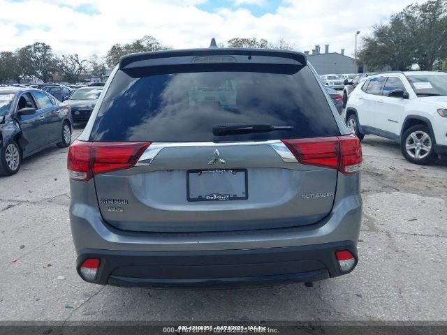 JA4AD3A38JZ020054 Mitsubishi Outlander Le