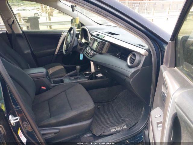 JTMZFREV4JJ208053 Toyota RAV4 LE