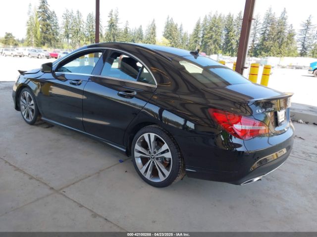 2018 MERCEDES-BENZ CLA 250 WDDSJ4EB9JN617852 Photo 2
