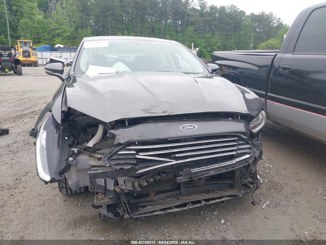 3FA6P0HD3GR360523 Ford FUSION SE