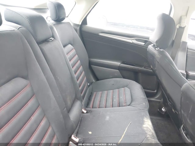 3FA6P0HD3GR360523 Ford FUSION SE