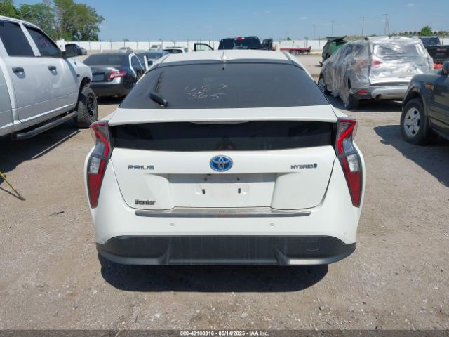JTDKARFU6J3065892 Toyota Prius Four Touring