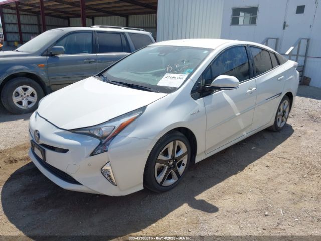 JTDKARFU6J3065892 Toyota Prius Four Touring