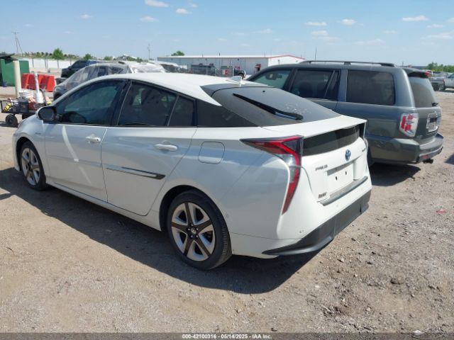 JTDKARFU6J3065892 Toyota Prius Four Touring