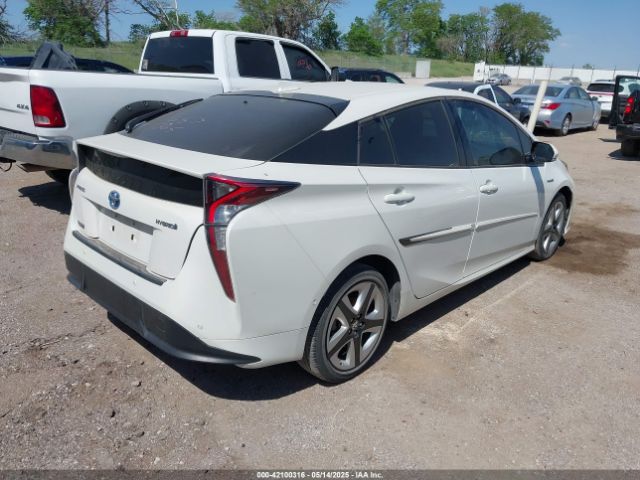 JTDKARFU6J3065892 Toyota Prius Four Touring