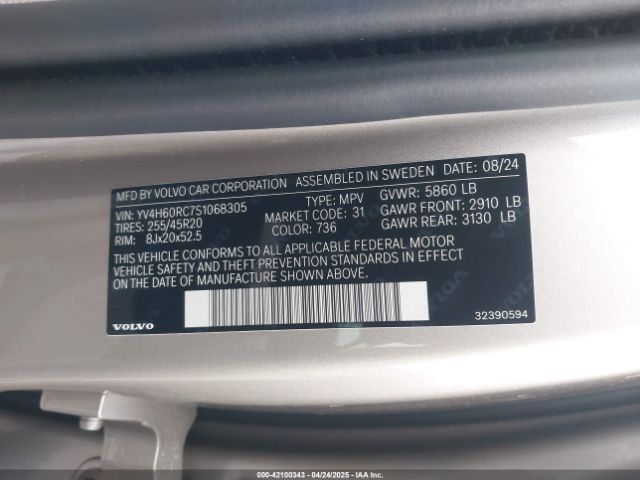 2025 VOLVO XC60 PLUG-IN HYBRID YV4H60RC7S1068305 Photo 8