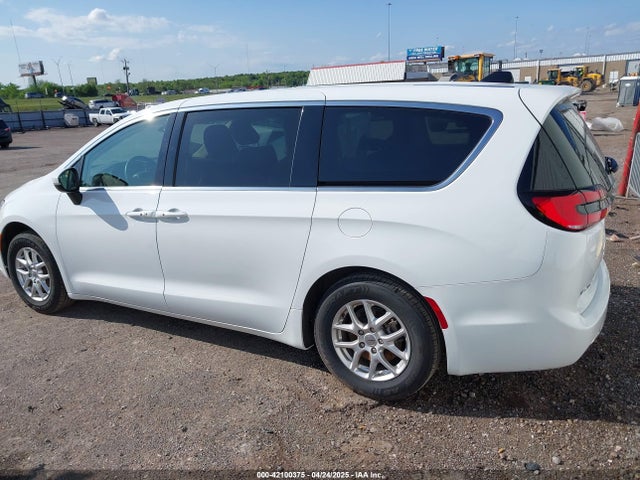 Chrysler Pacifica Touring L 2023 2C4RC1BGXPR615752 Image 14