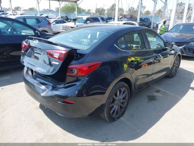 3MZBN1V33JM276803 Mazda Mazda3 Touring
