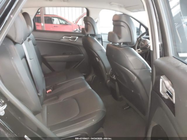 5XYK33AF1PG001067 KIA Sportage Ex