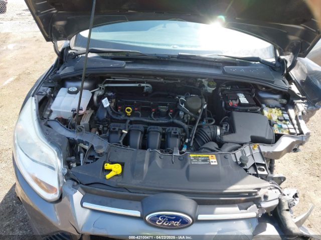 1FADP3F22EL115976 Ford FOCUS SE