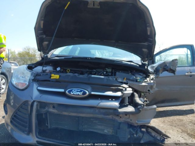 1FADP3F22EL115976 Ford FOCUS SE