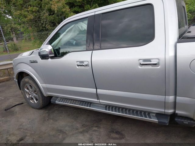 1FTEW1EG4JFA33582 Ford F-150 Lariat