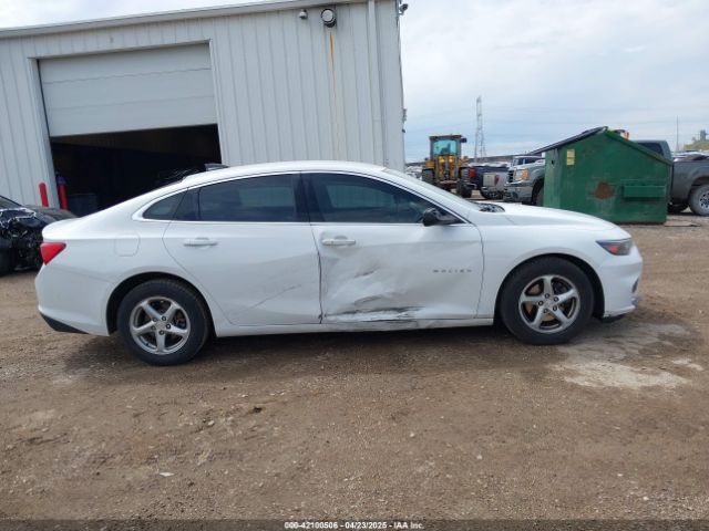 1G1ZC5ST9HF233671 Chevrolet Malibu 1fl